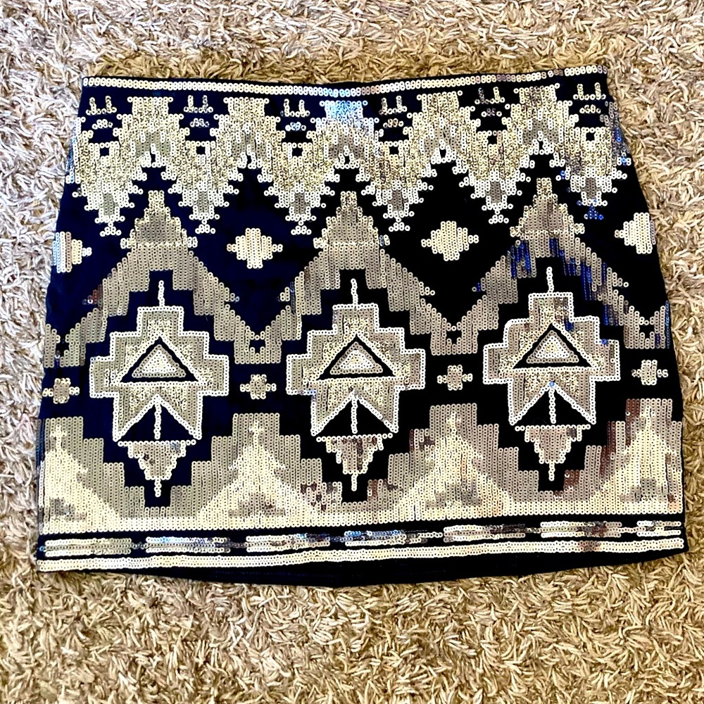 Women’s Express Aztec black & gold skirt
